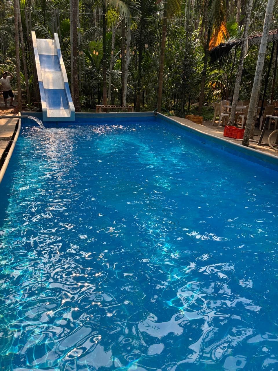 Pool 2